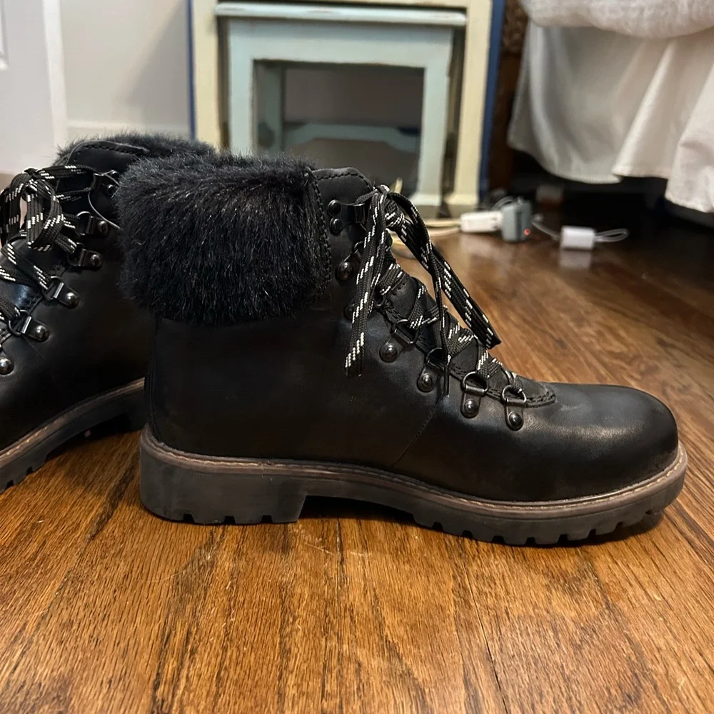 Never worn boots. Great condition - Picture 5 of 5